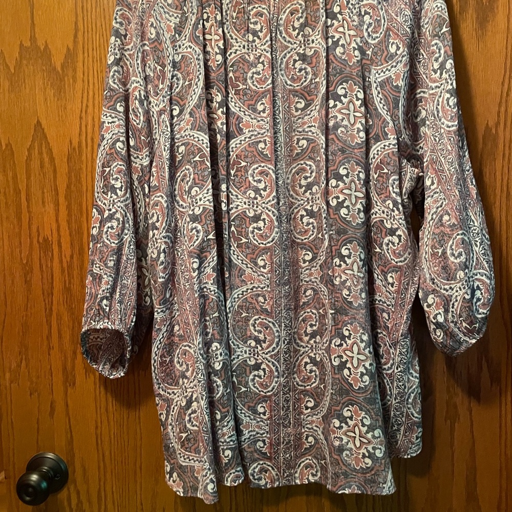 Brina and Em paisley boho style shirt. Size 2X. EUC. Lightweight and flowy. - Picture 4 of 4